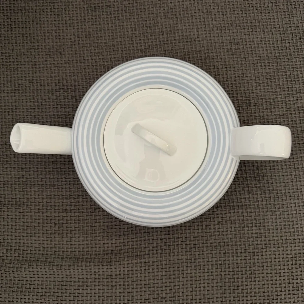 Richard Ginori Italy Blue Pinstripe White Porcelain Teapot Low Profile 10” China